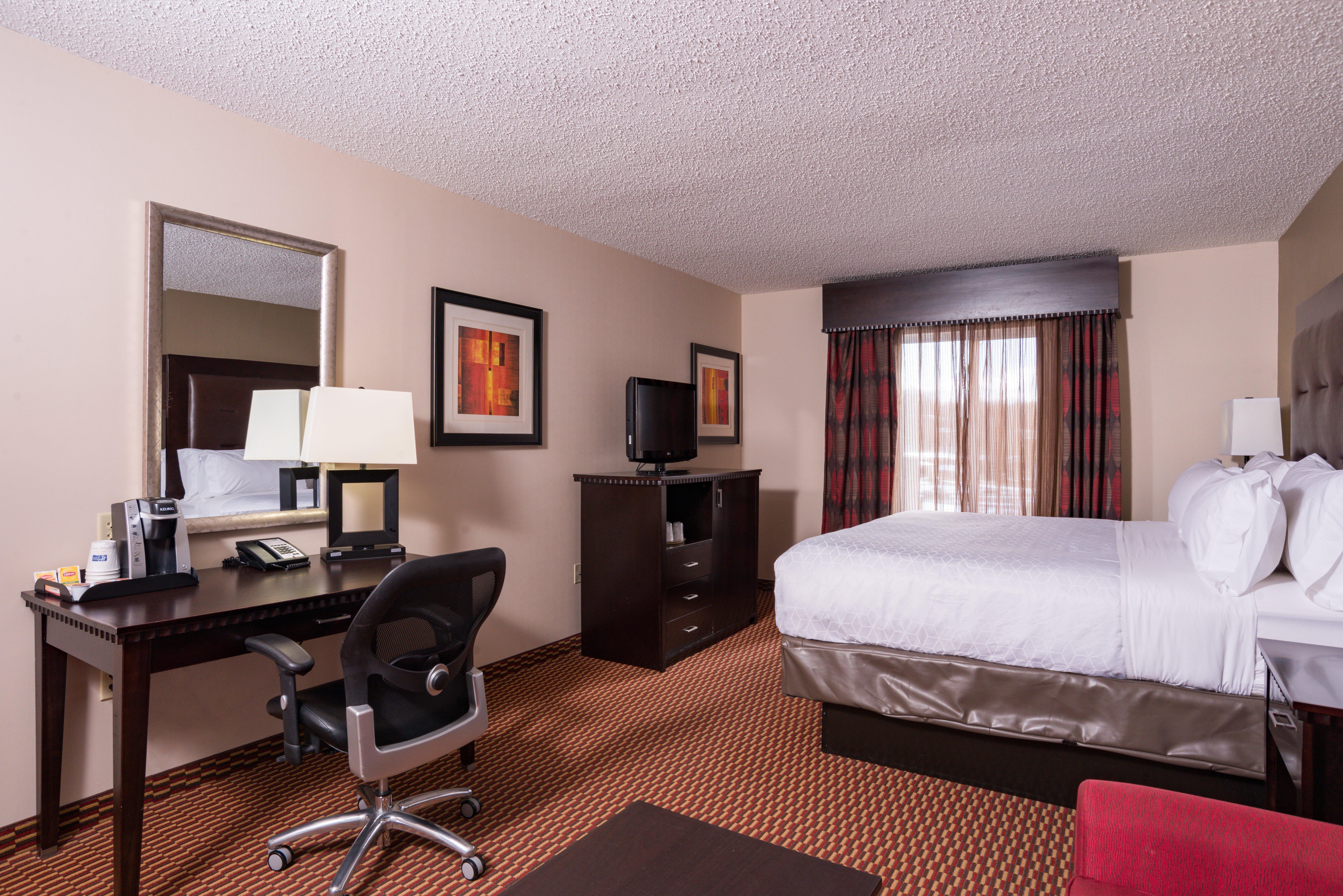 Holiday Inn Express Hartford-Newington By Ihg Exterior photo