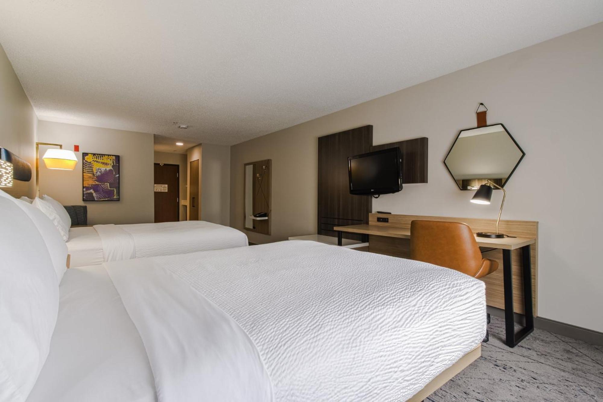 Holiday Inn Express Hartford-Newington By Ihg Exterior photo