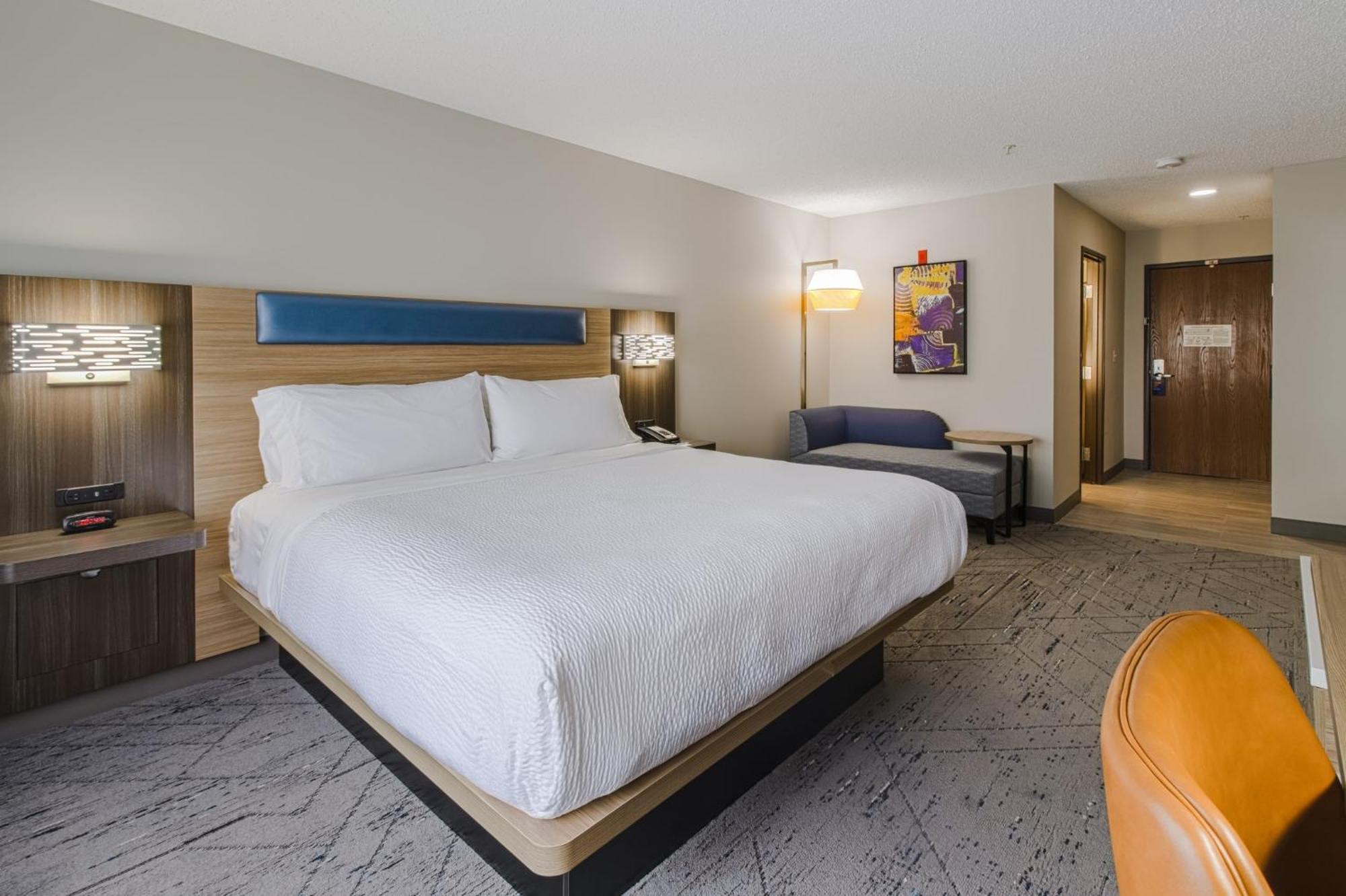 Holiday Inn Express Hartford-Newington By Ihg Exterior photo