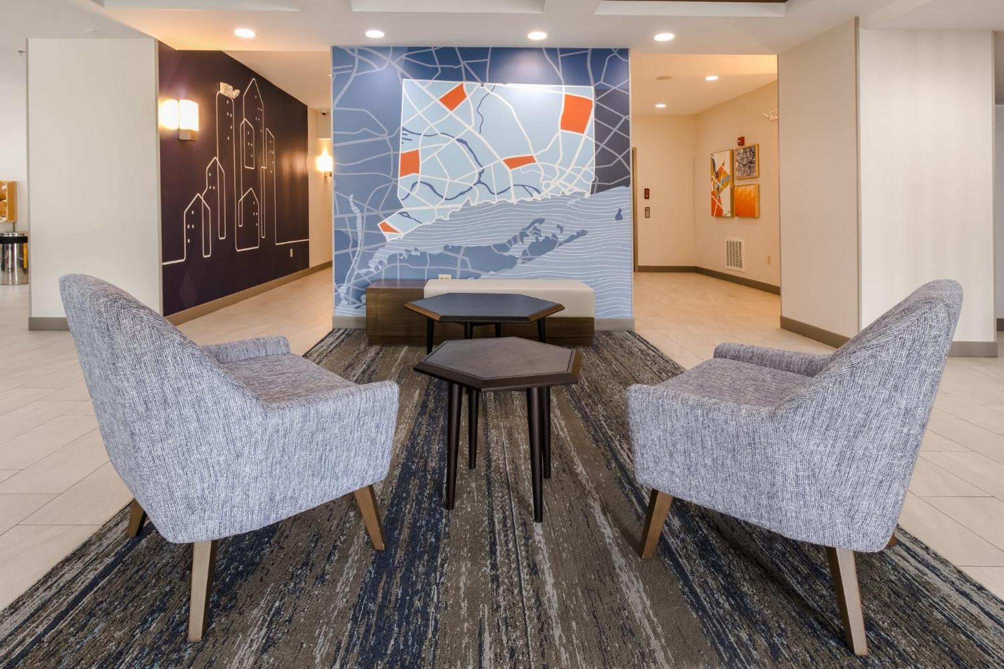 Holiday Inn Express Hartford-Newington By Ihg Exterior photo