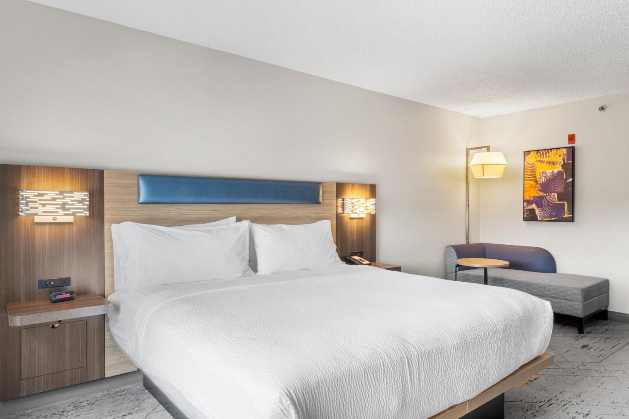 Holiday Inn Express Hartford-Newington By Ihg Exterior photo