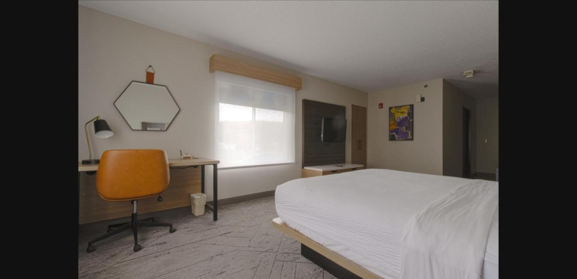 Holiday Inn Express Hartford-Newington By Ihg Exterior photo